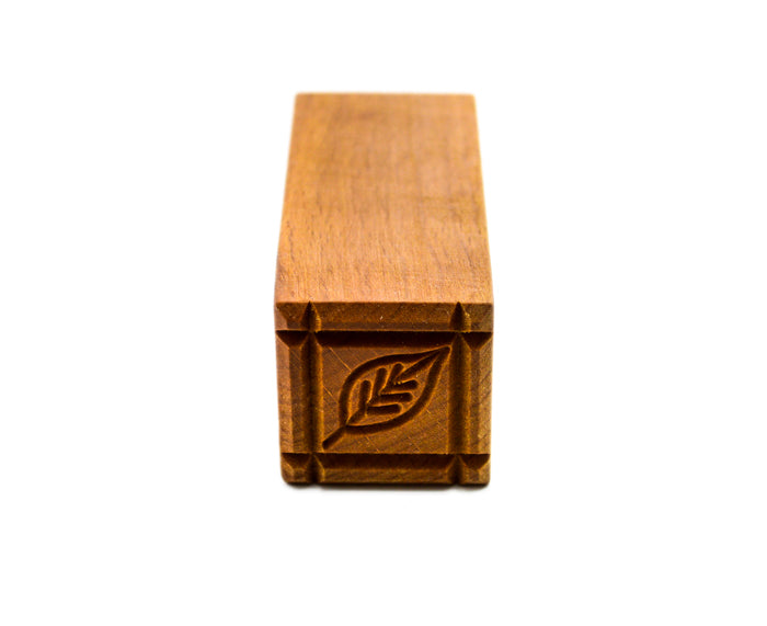 MKM Ssm-010 Medium Square Wood Stamp, Leaf image 2