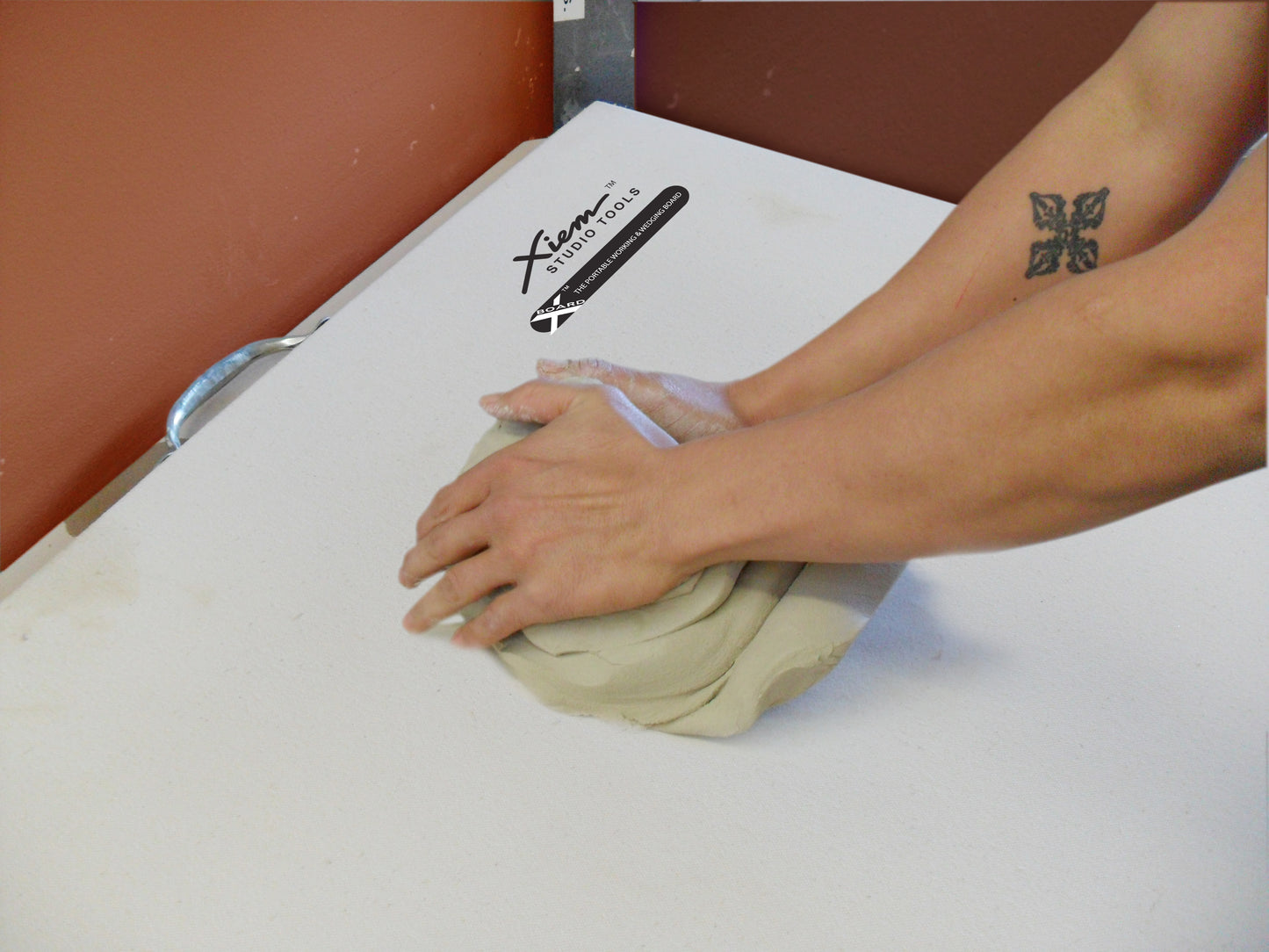 Portable Wedging and Hand-Building Board 24" x 32" ( Large ) image 3