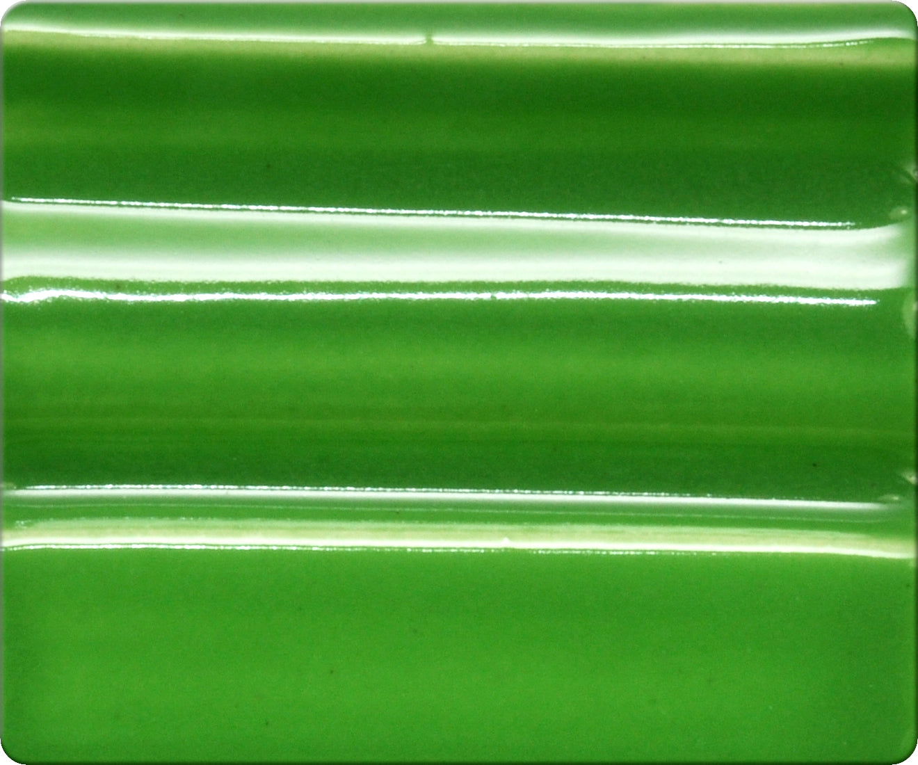 Spectrum Opaque Gloss Glazes-Cone 05-04  - Grass Green  - 761 image 1